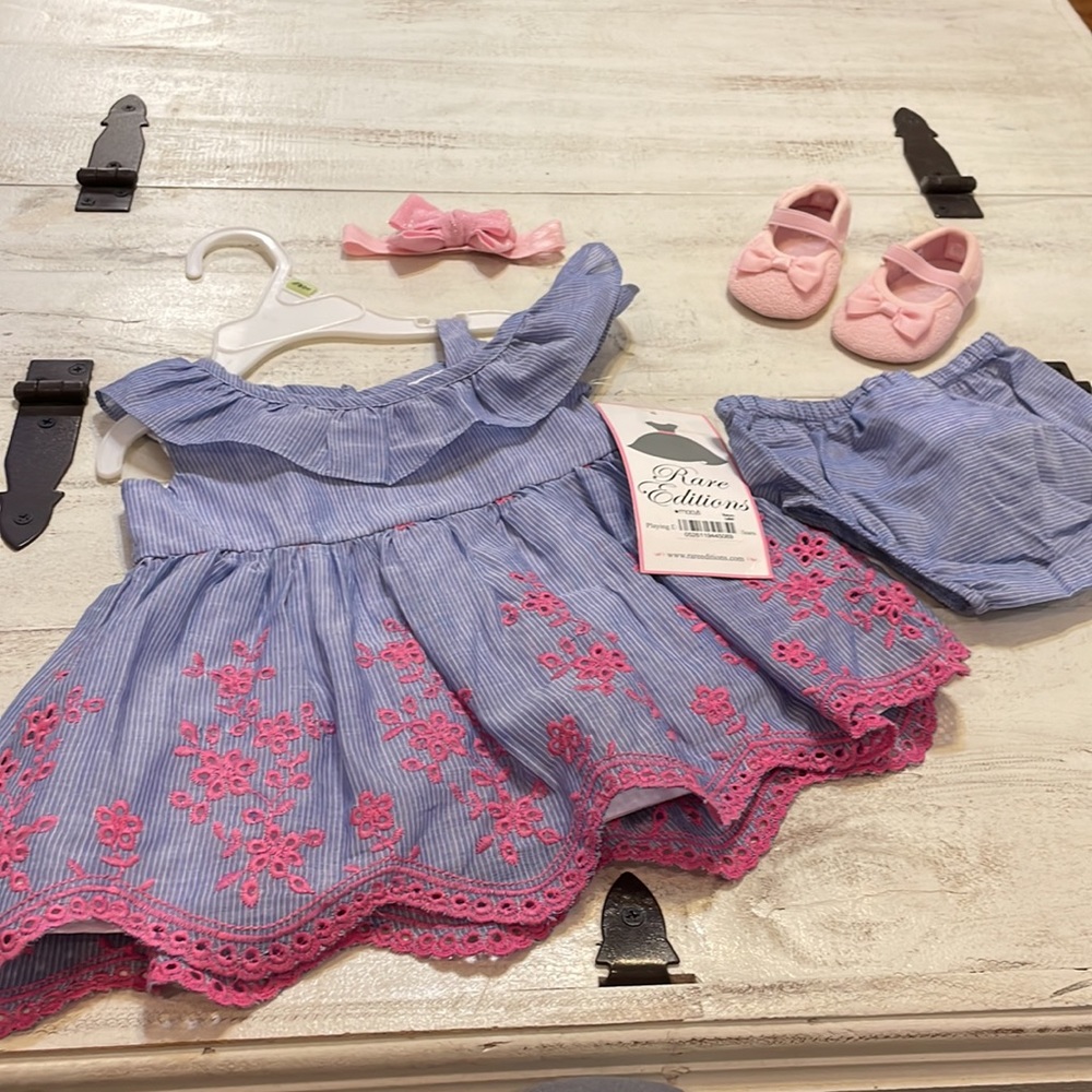 RARE EDITIONS baby girl dress with eyelet border. Size 3-6 months. Brand new.